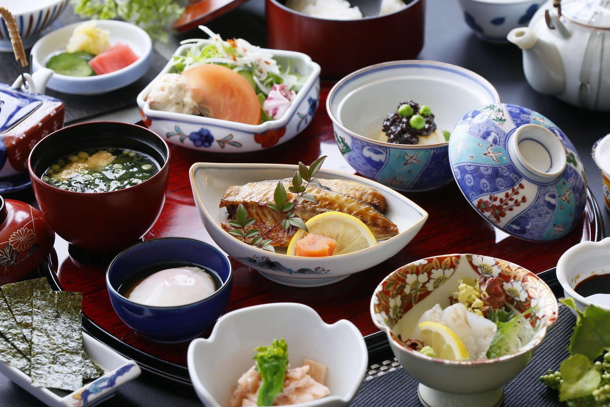 Hotel Kinsuien Saiki Экстерьер фото