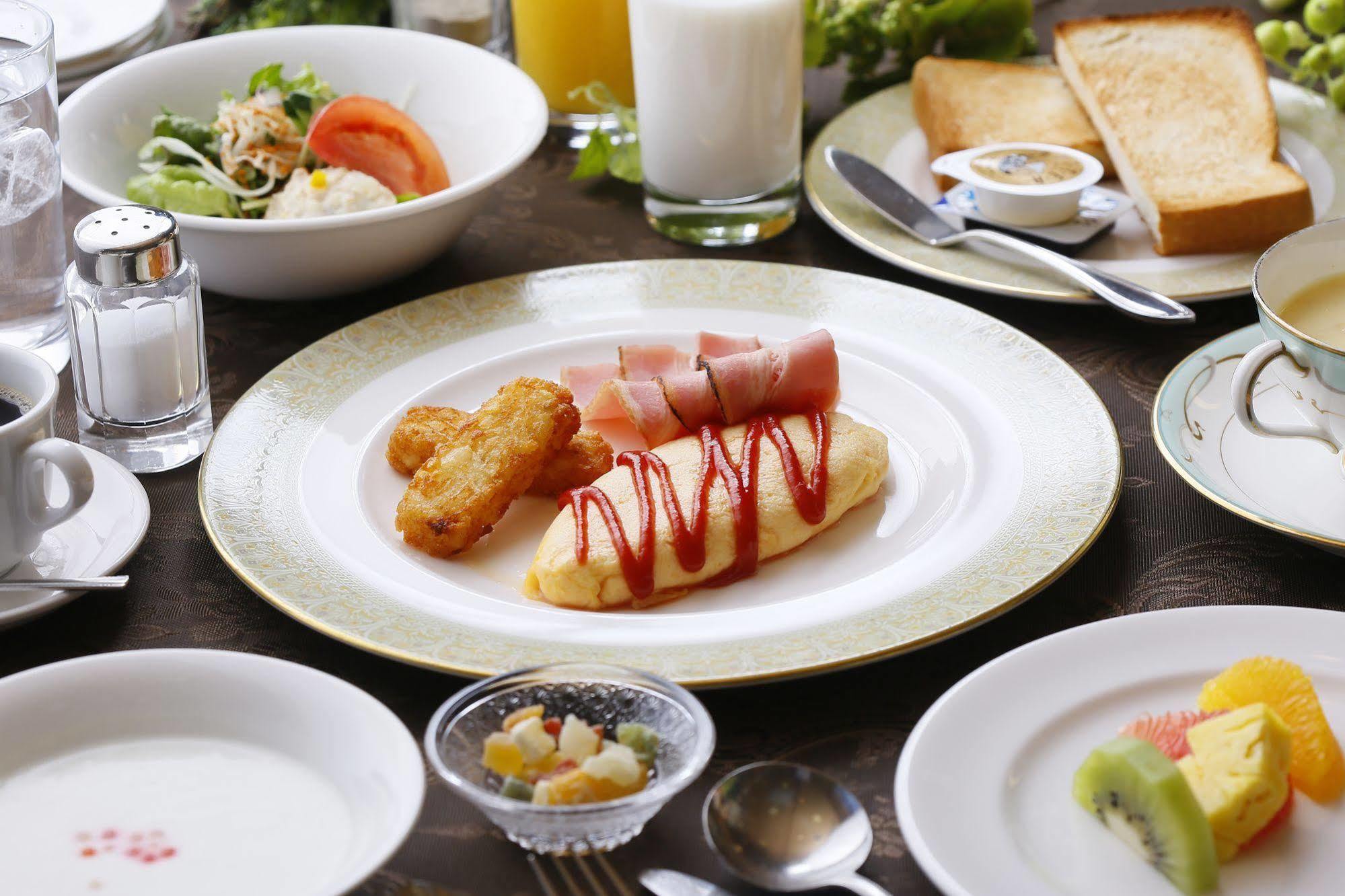 Hotel Kinsuien Saiki Экстерьер фото