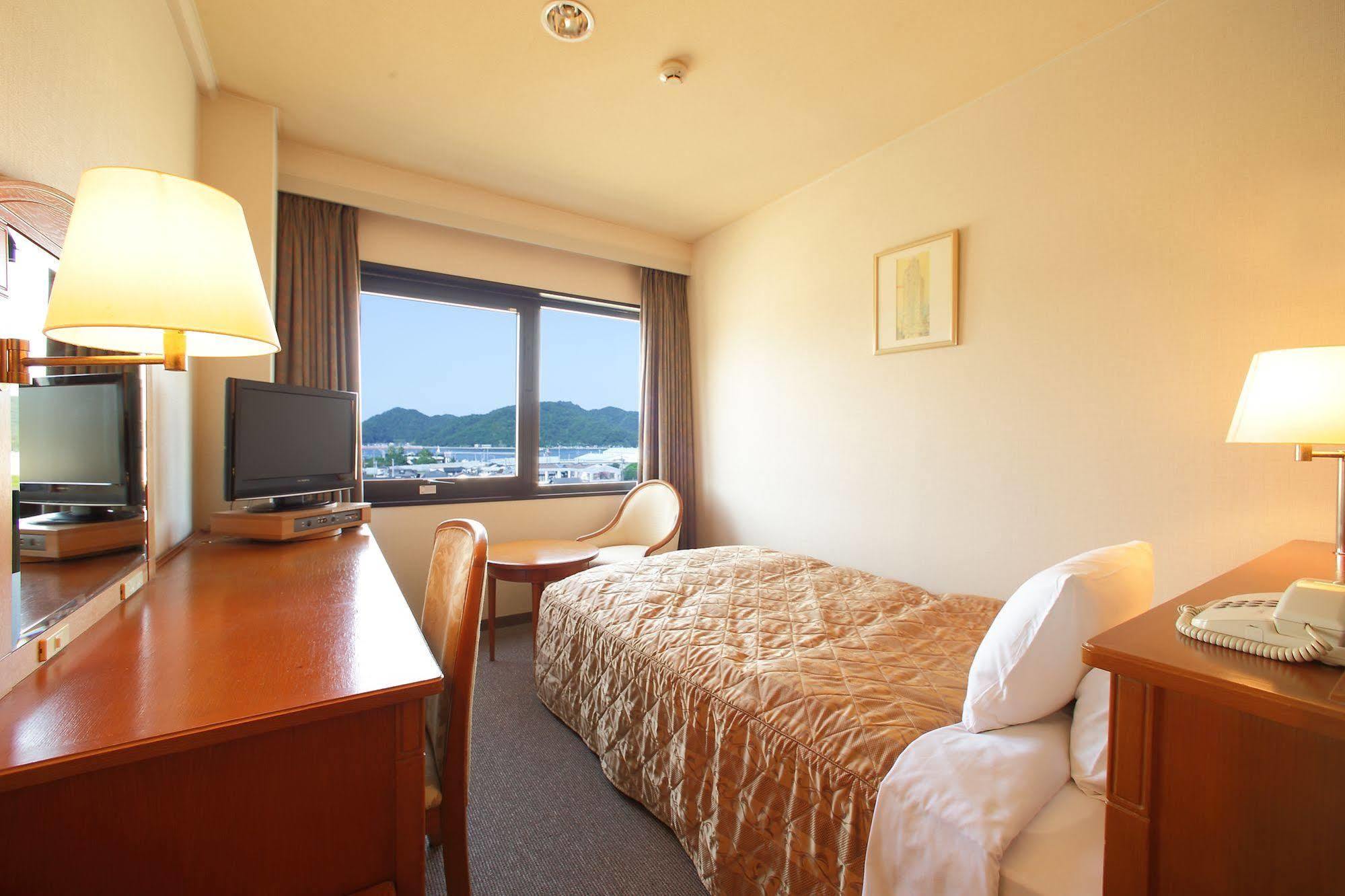 Hotel Kinsuien Saiki Экстерьер фото
